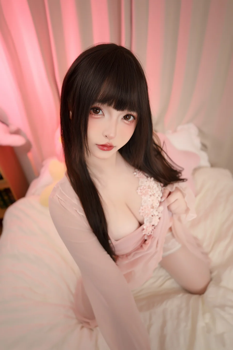 神楽坂真冬 - 高跟睡袍 [75P,2V-650MB] tg@simisebaisi 【丝足阁】54.webp